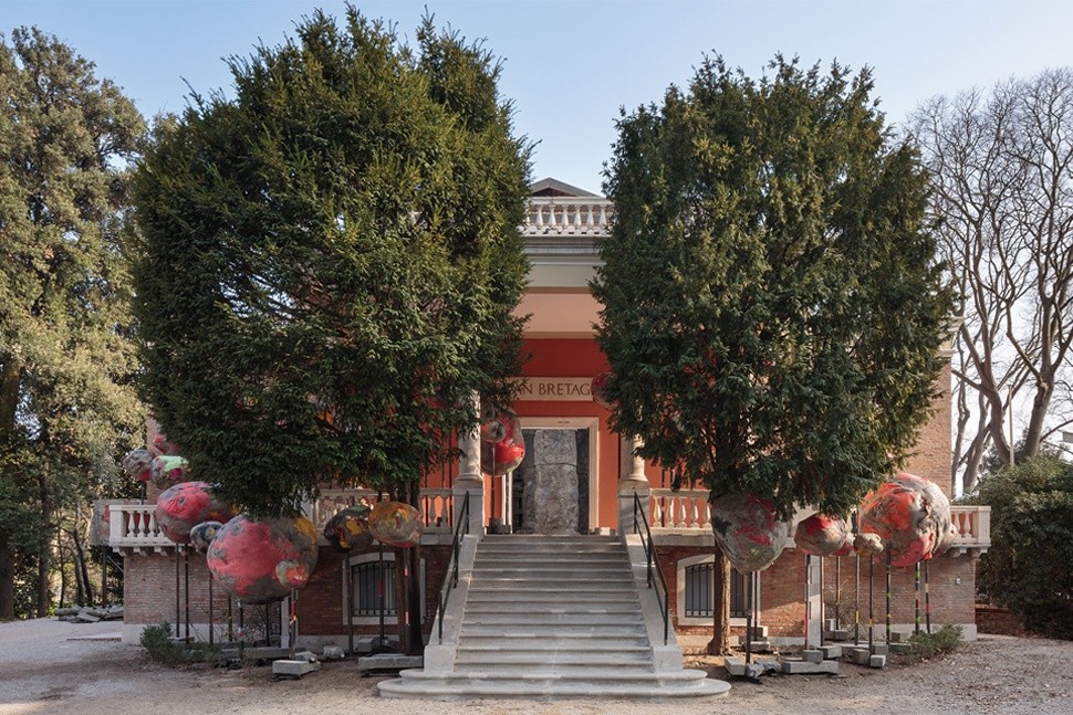 Phyllida Barlow-Folly